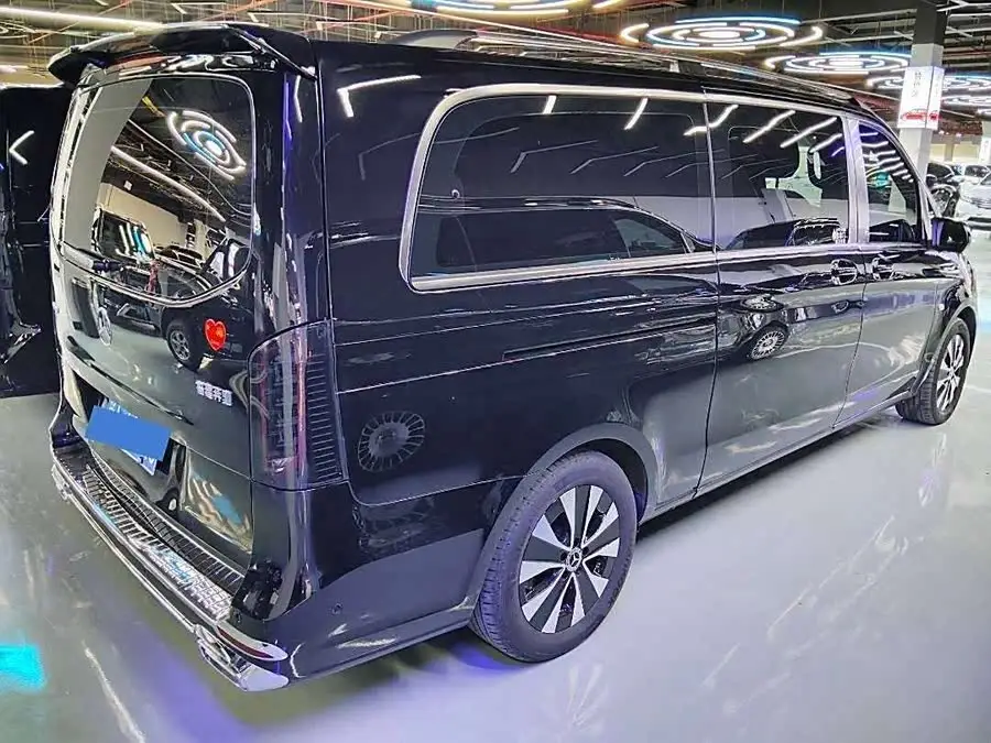 فان فيتو 2021 نسخة النخبة 2.0T 7 مقاعد