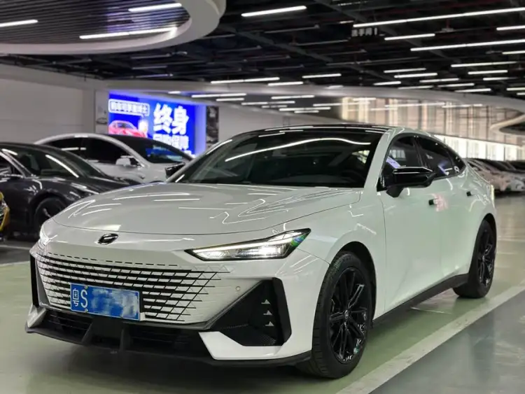 Changan UNI-V 2023 1.5T Premium