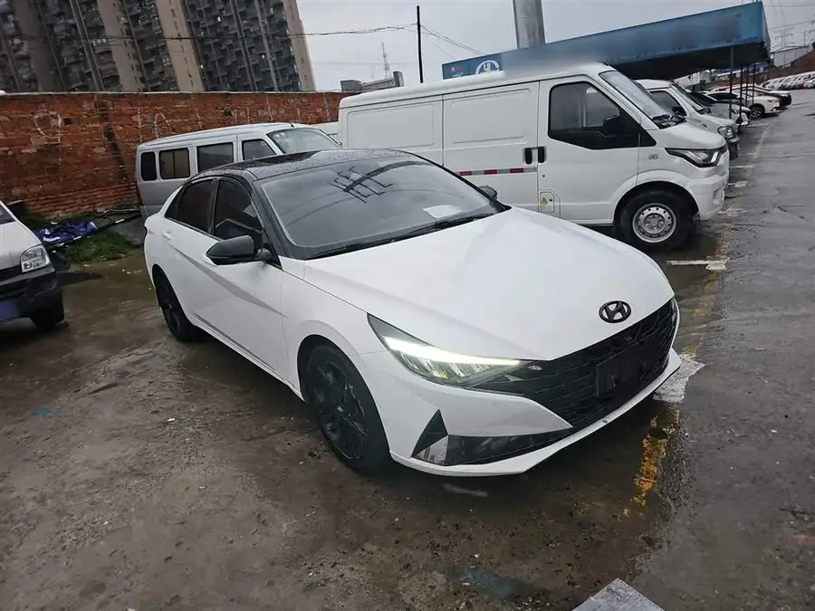 إيلانتر 2021 1.5 لتر CVT TOP الرائد