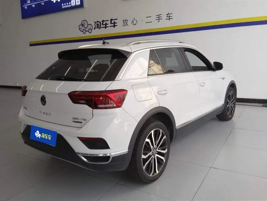 2021 T-ROC 280 TSI DSG الدفع الرباعي الفاخر الذكي