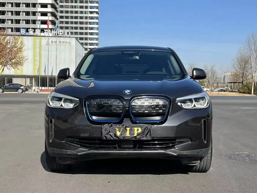 BMW iX3 2021 Leading Edition