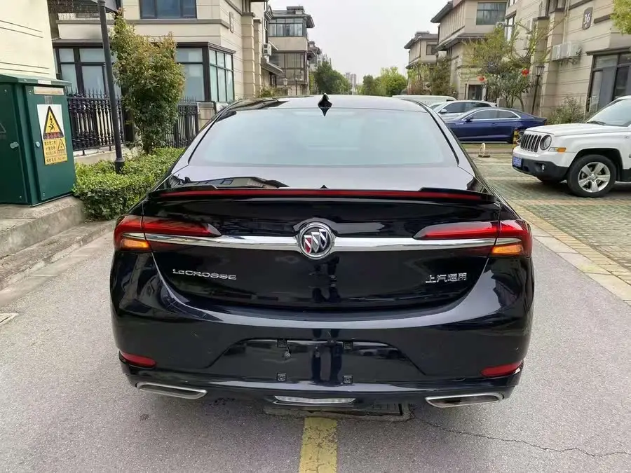 بويك لاكروس 2021 652T بريميوم