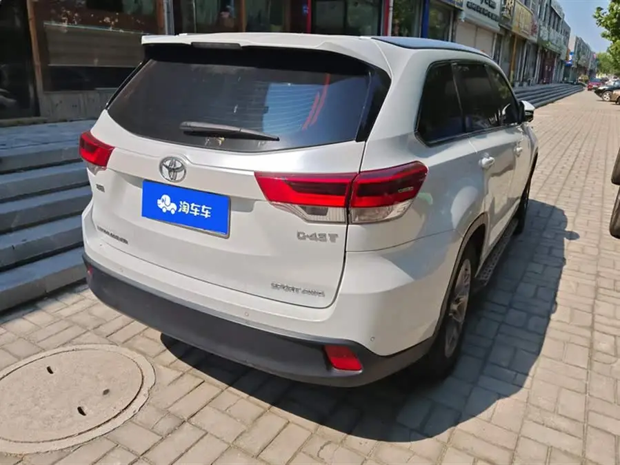 هايلاندر 2021 2.0T الدفع الرباعي الفاخر 7 مقاعد