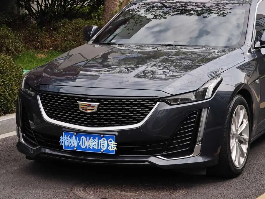 كاديلاك CT5 2021 28T الفاخرة