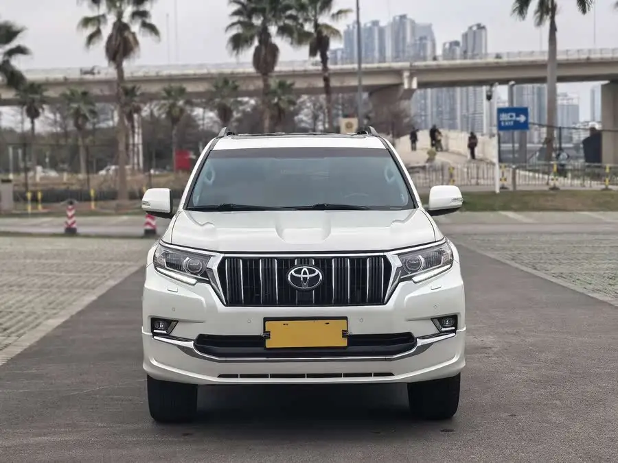 برادو 2019 3.5 لتر أوتوماتيكي TX-L إصدار متميز احتياطي مثبت في الخلف