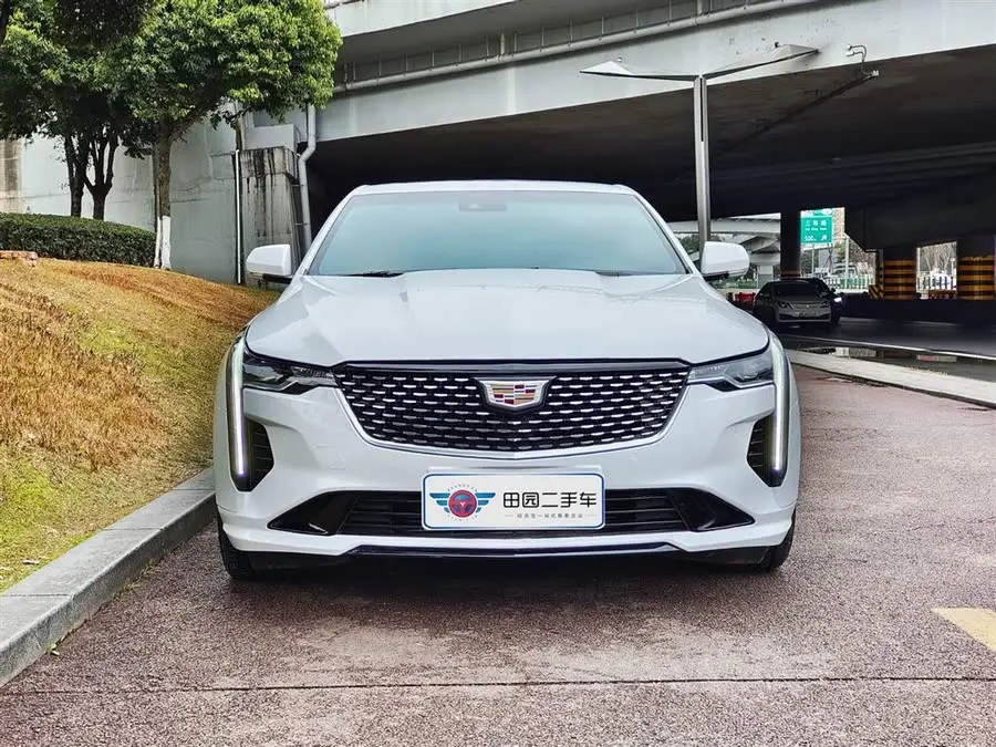 Cadillac CT4 2022 28T Luxury