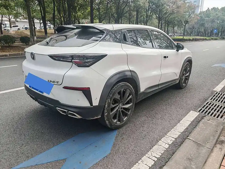 شانجان UNI-T 2020 1.5T الطراز الرائد