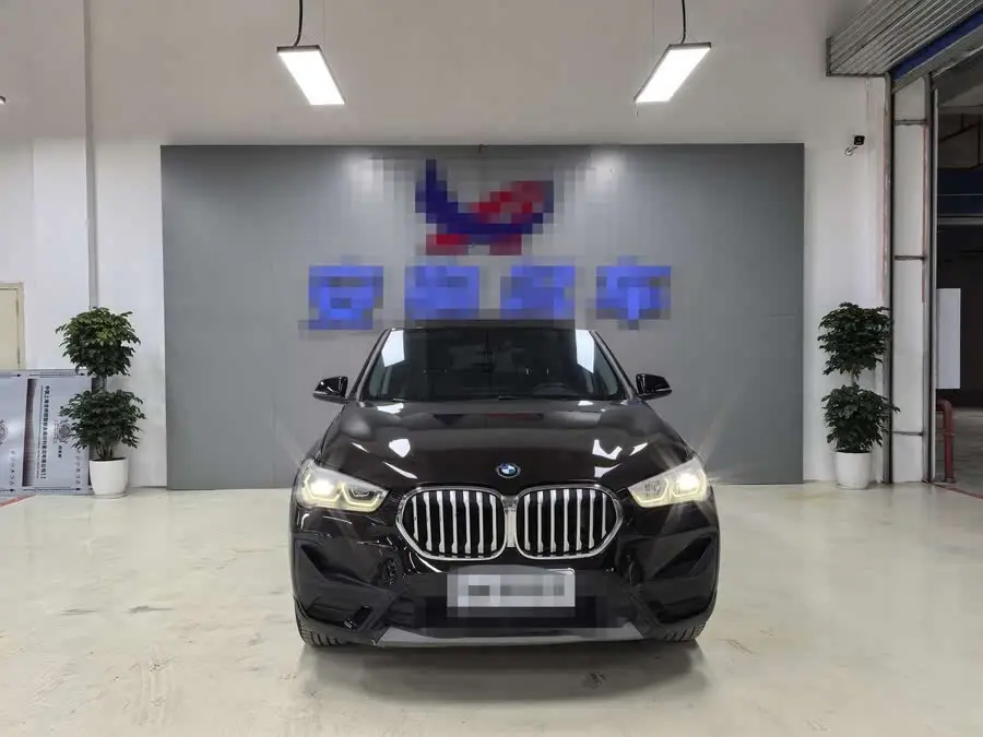 BMW X1 2020 sDrive25Li Leading Edition