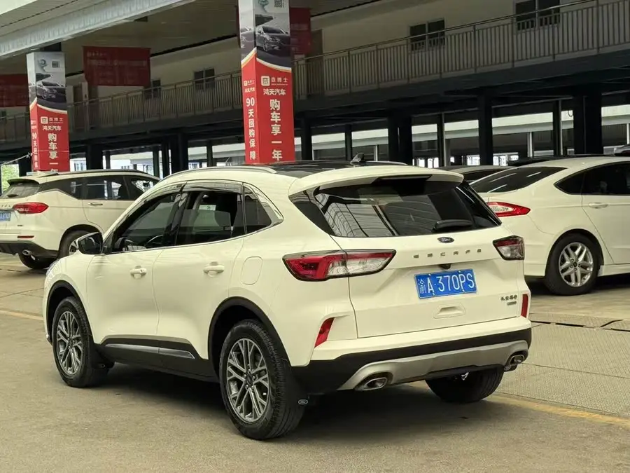 فورد إيسكيب 2020 إيكوبوست 245 دفع ثنائي إصدار يواشينغ