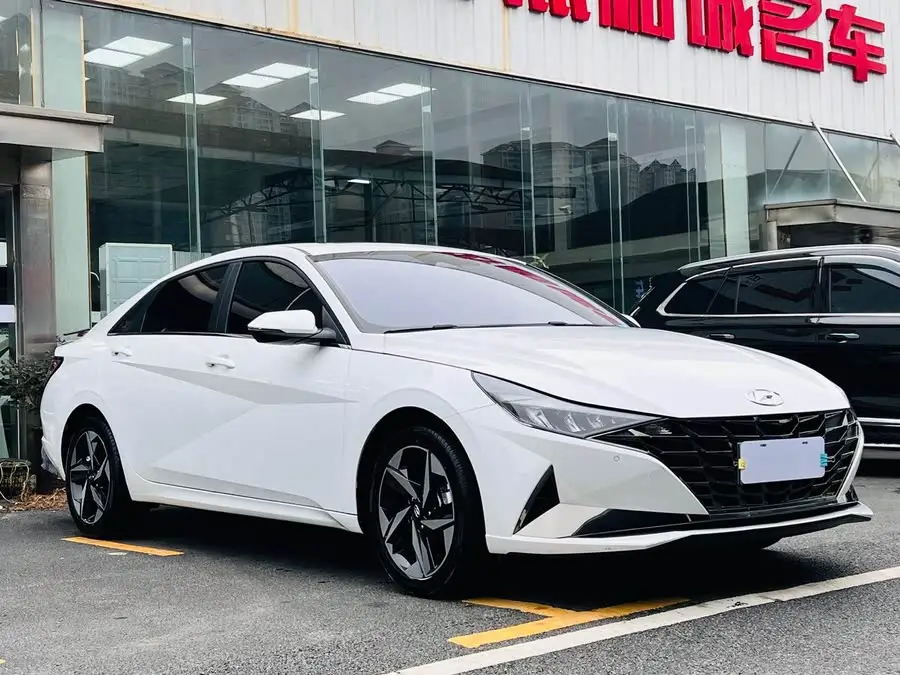 إيلانتر 2021 1.5L CVT LUX النسخة الفاخرة