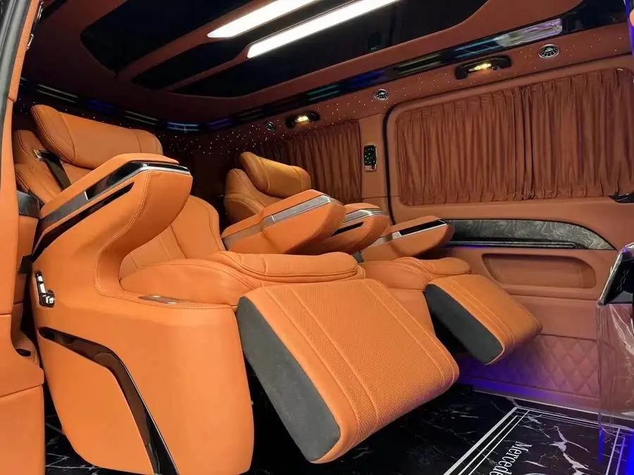 Vito 2023 model 2.0T Business Edition 7-seater