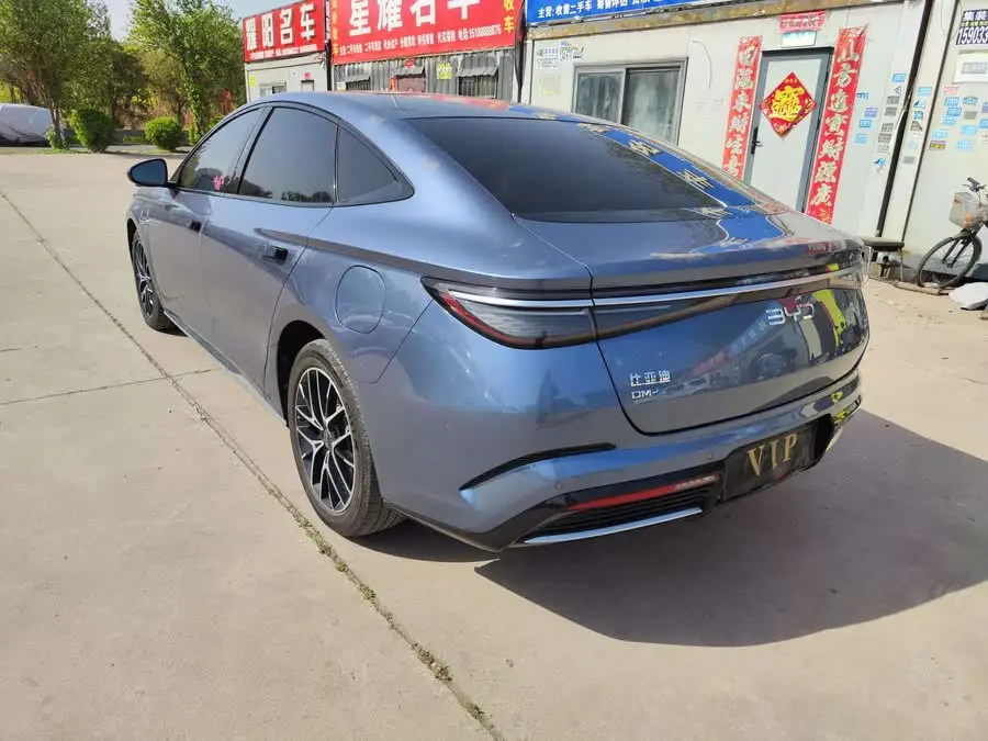 سيلاون 2023 DM-i 1.5T 121 كم الطراز الرائد