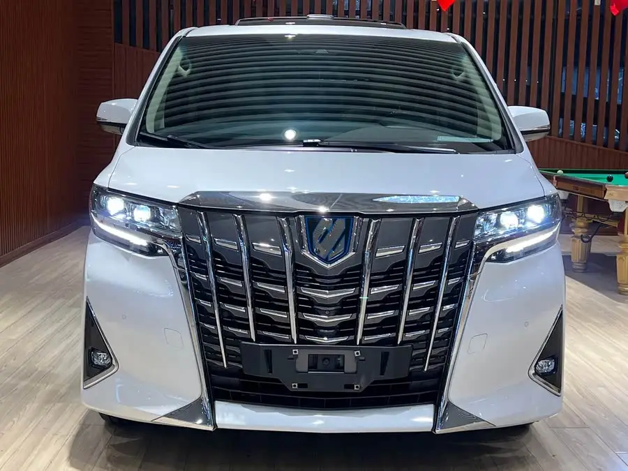 ألـفـارد 2021 هايبرد 2.5 لتر بريميوم إيديشن