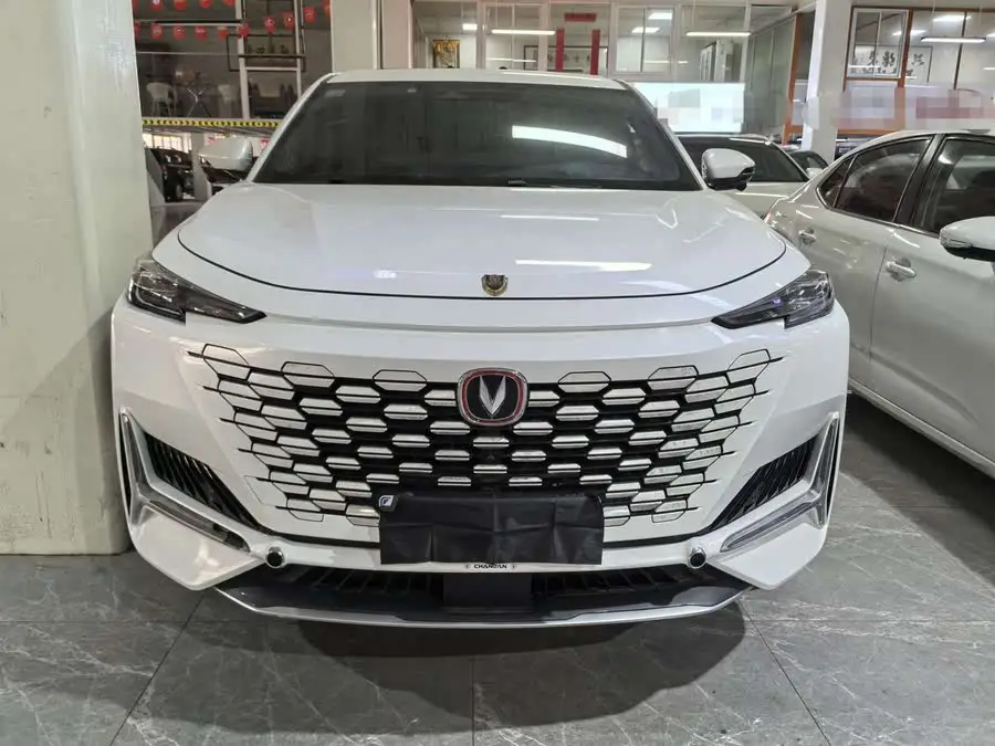 شانجان UNI-K 2021 2.0T دفع رباعي فاخر