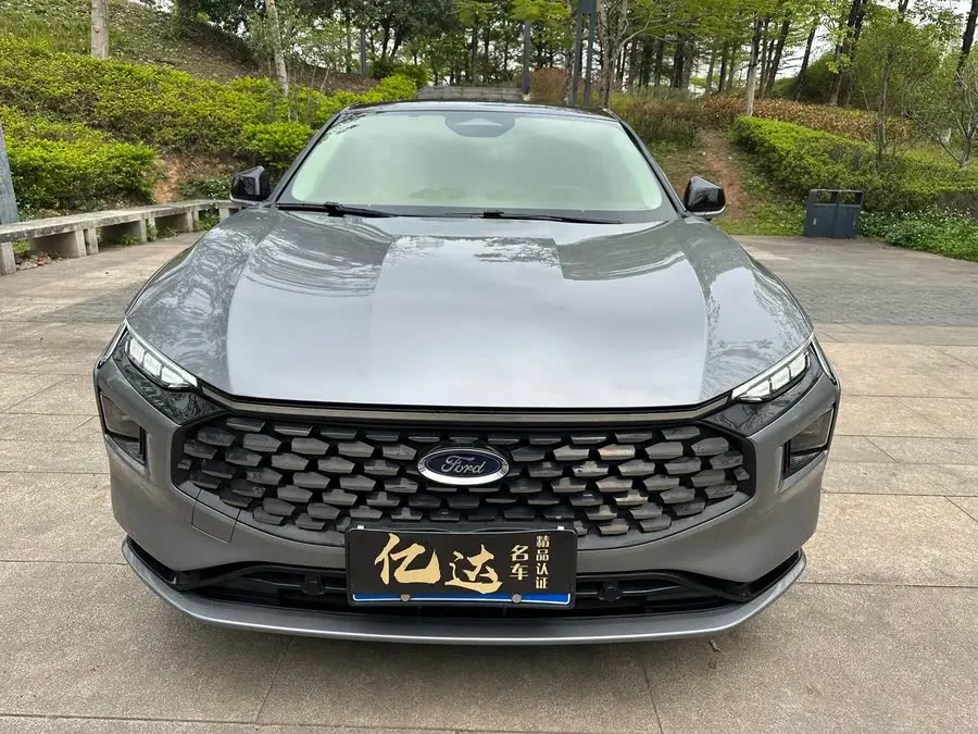 فورد مونديو 2022 طراز مُحسَّن إيكوبوست 245 فاخرة