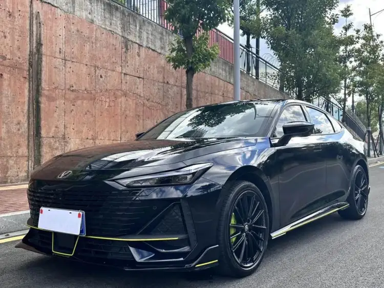 Changan UNI-V 2022 1.5T Sport Version