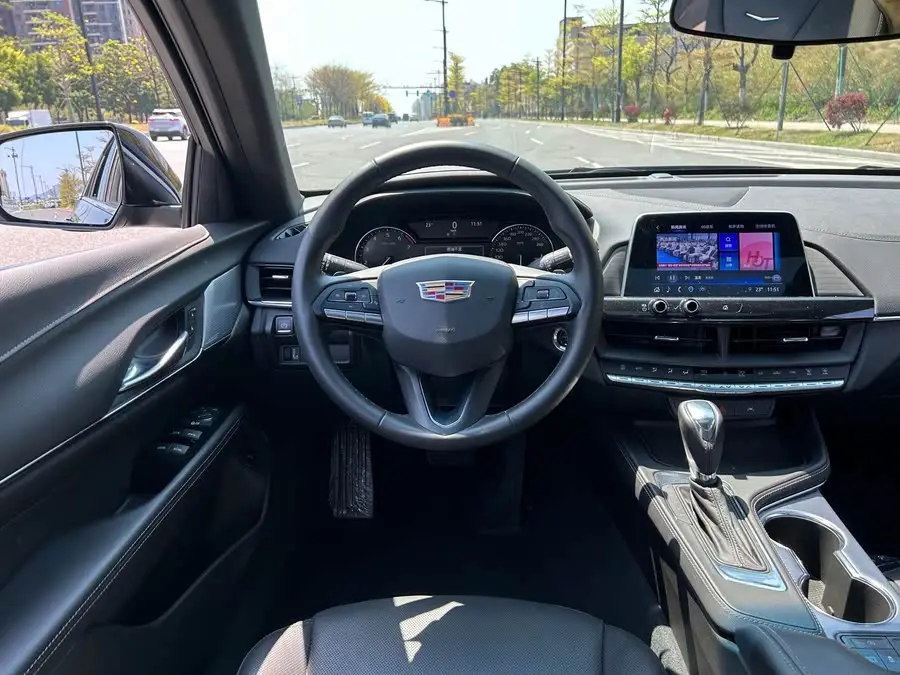 Cadillac CT4 2023 25T Luxury