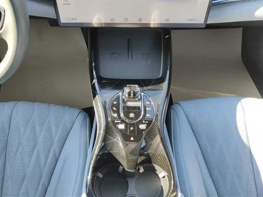 فقمة 2023 النسخة البطولية 700 كم نسخة الأداء