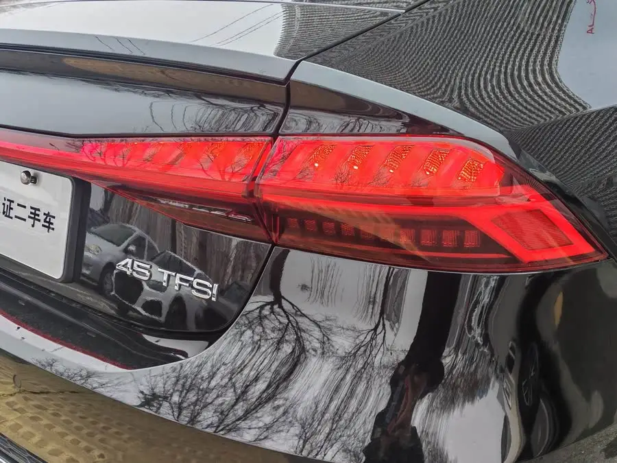 Audi A7 2023 45 TFSI Premium