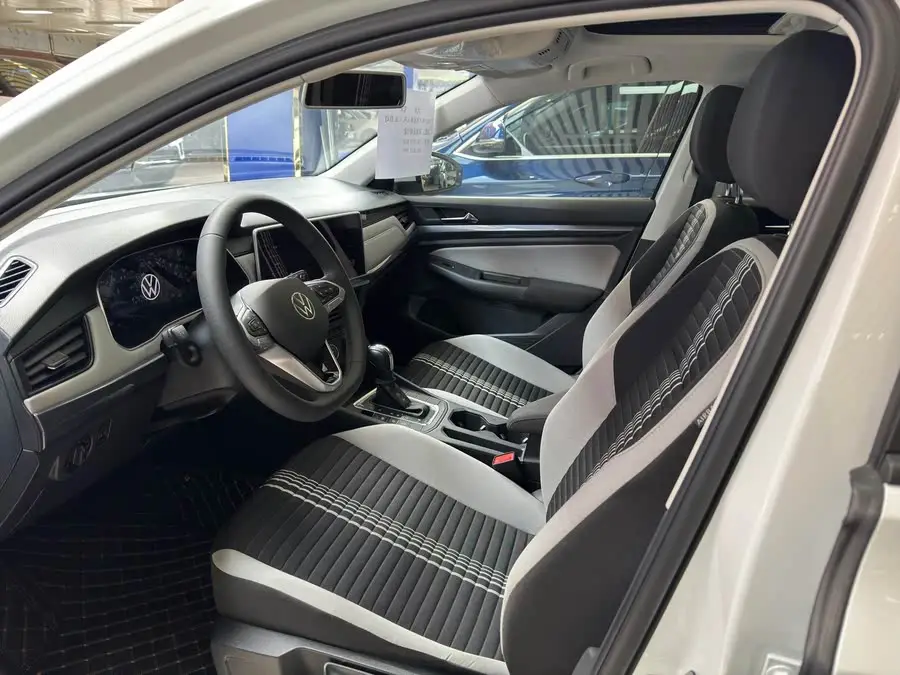 2023 Bora 1.5L Automatic Limited Edition