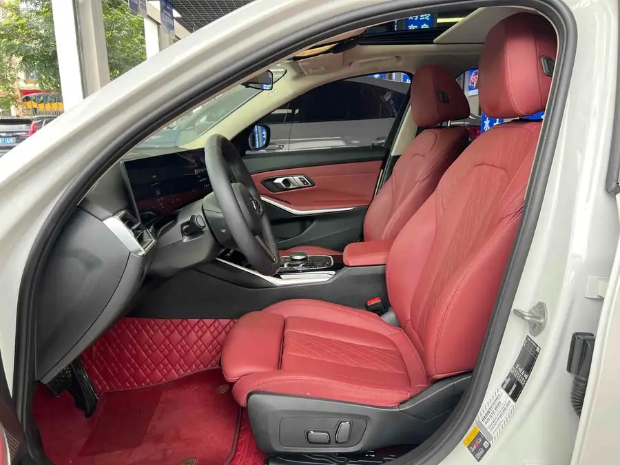 بي إم دبليو i3 2024 eDrive 35 L