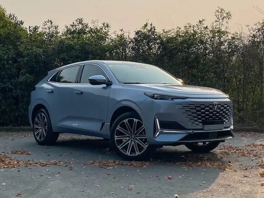 Changan UNI-K 2023 2.0T Two-Wheel Drive Delight Version