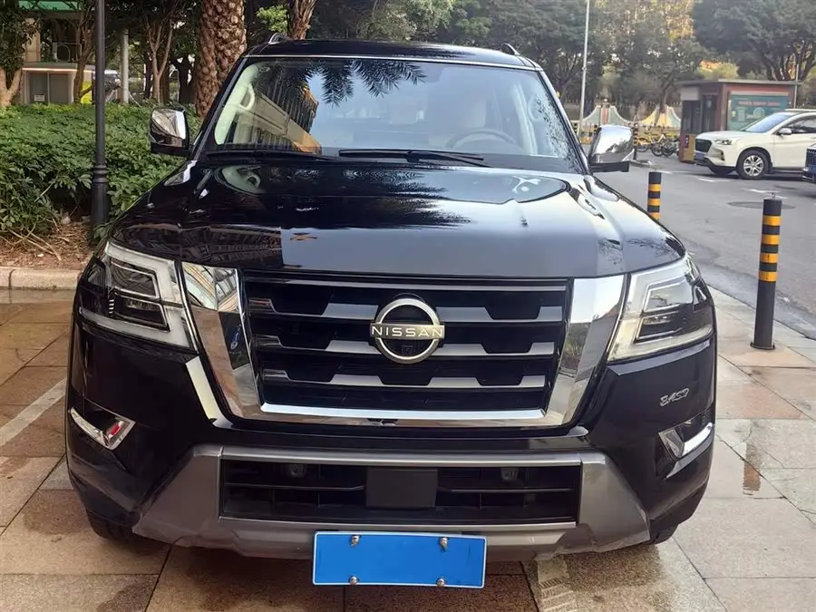 2023 نيسان أرمادا 5.6 لتر النسخة الرائدة