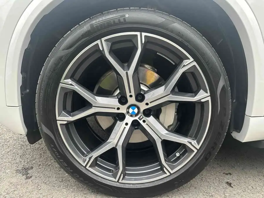 بي إم دبليو X5 2023 xDrive 30Li مجموعة M الرياضية