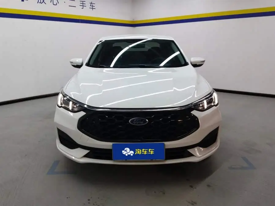 Ford Focus 2021 1.5L Automatic Gold Edition