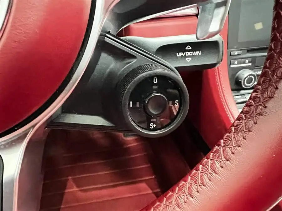 Porsche 718 2022 Model Boxster 2.0T