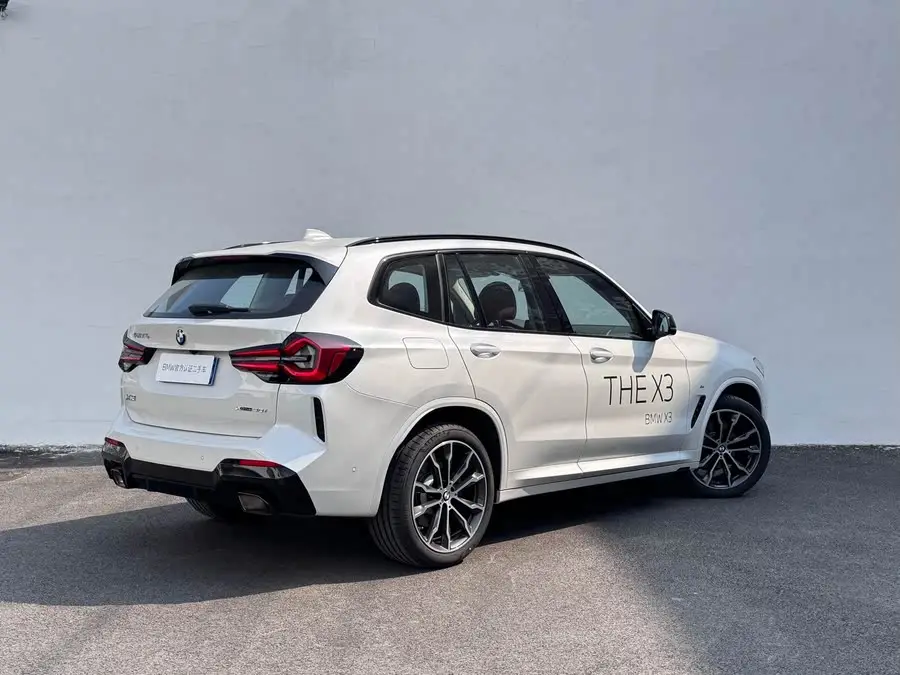 BMW X3 2023 xDrive30i Leading Model M Night Package