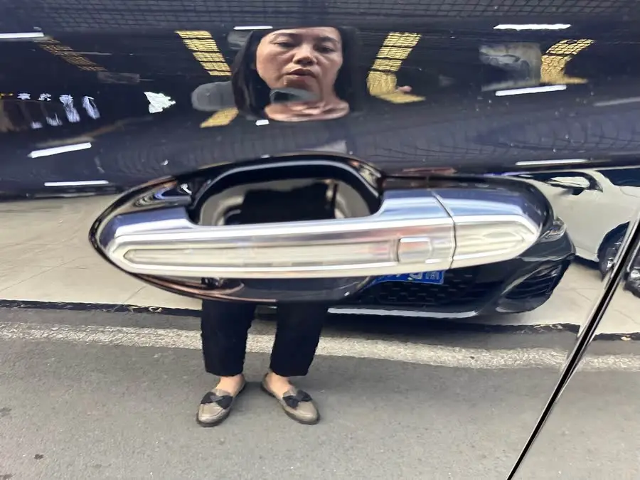 كاديلاك XT5 2022 2.0T دفع رباعي فاخرة