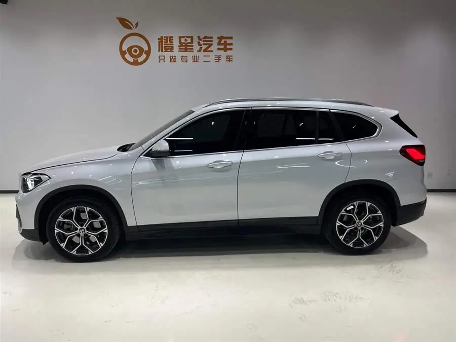 بي إم دبليو X1 2022 sDrive25Li إصدار رائد