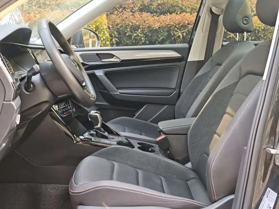 تيرون 2020 330TSI نسخة الفخامة الذكية ذات الدفع الثنائي