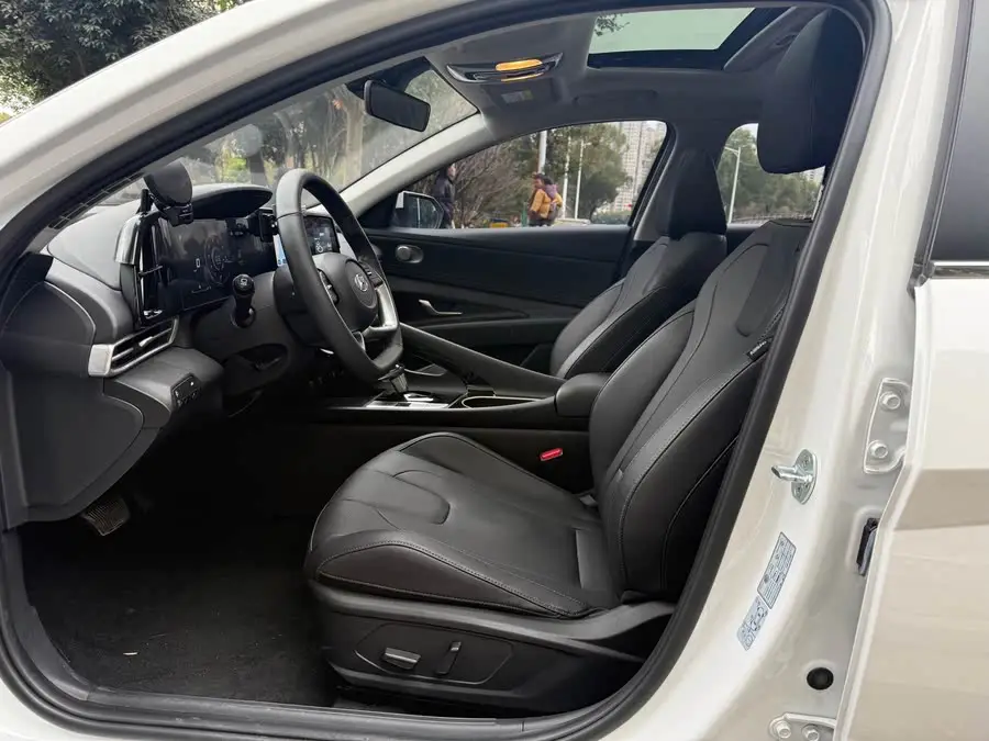 إيلانتر 2022 1.5 لتر CVT LUX بريميوم