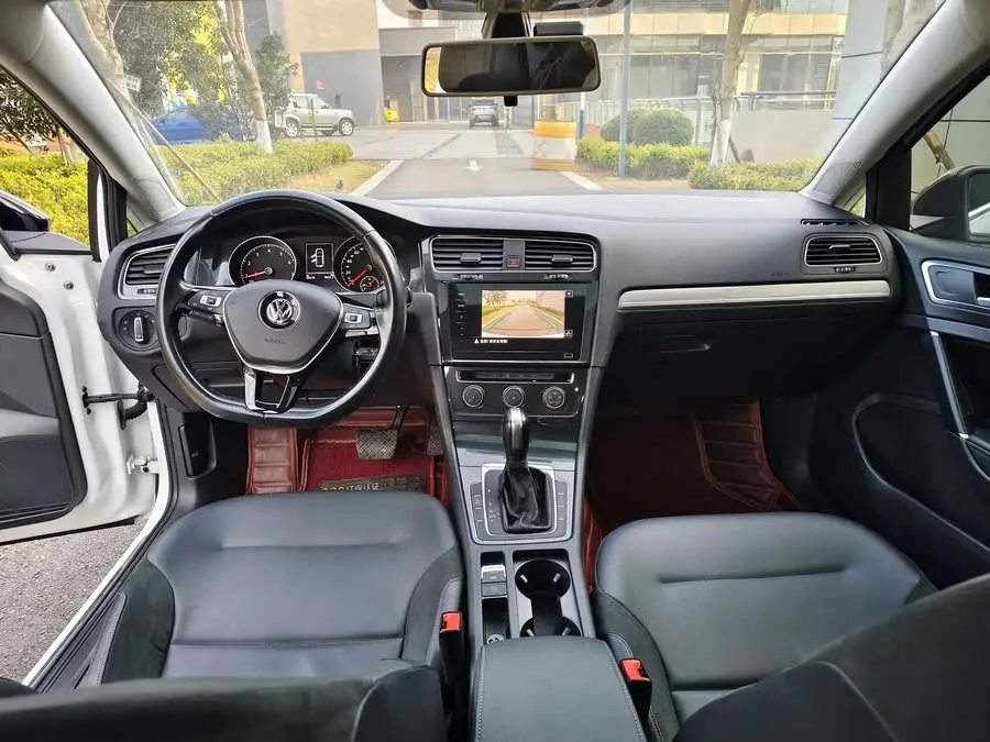 غولف 2020 طراز 280TSI DSG المريح