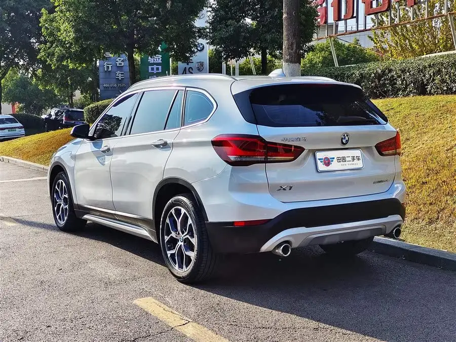 بي إم دبليو X1 2021 sDrive20Li الفاخرة