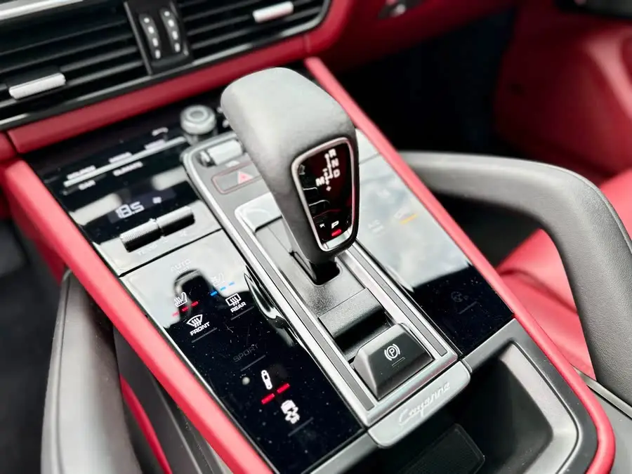 2023 Cayenne Cayenne Coupé 3.0T Platinum Edition