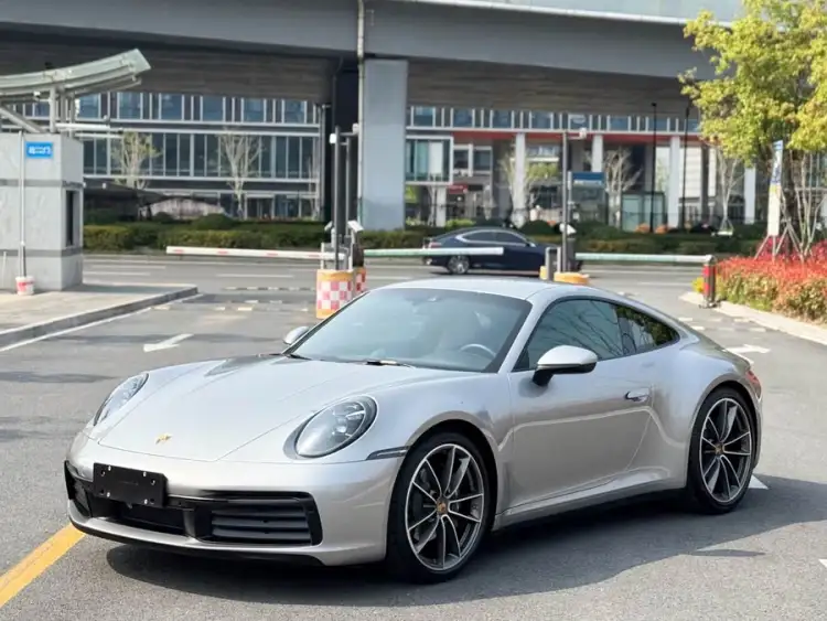 Porsche 911 2020 Carrera 3.0T