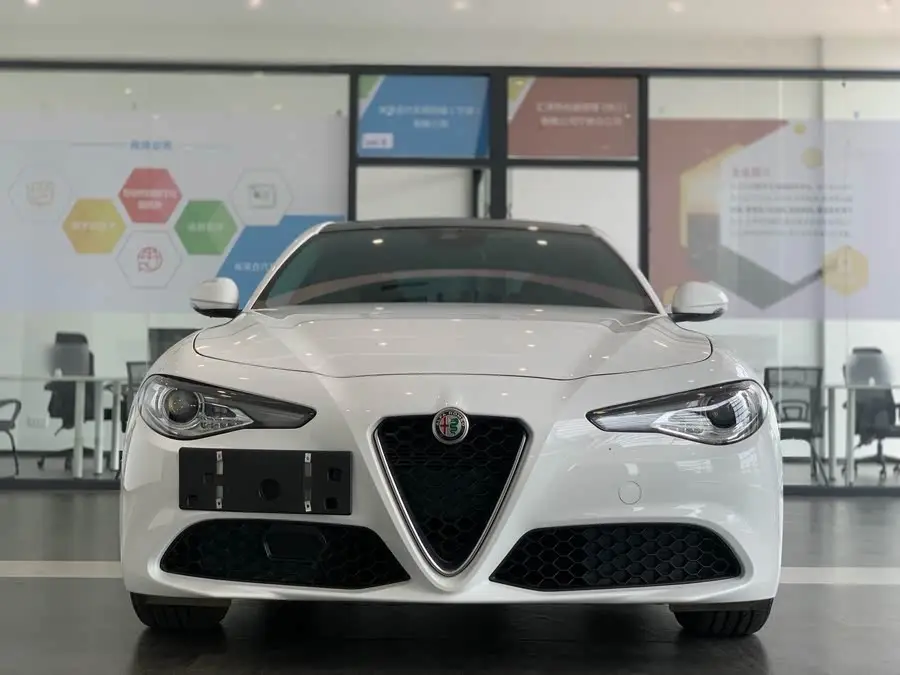 Giulia 2020 Model 2.0T 280HP Luxury Edition
