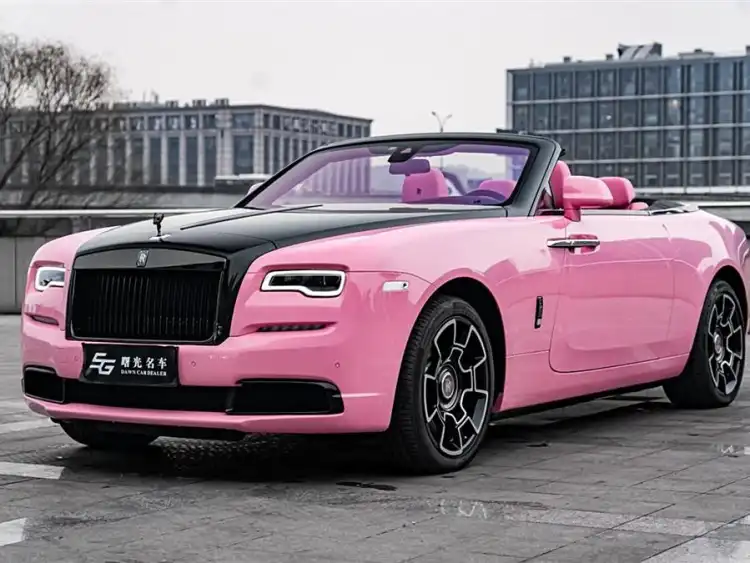 Wraith 2018 6.6T Black Badge