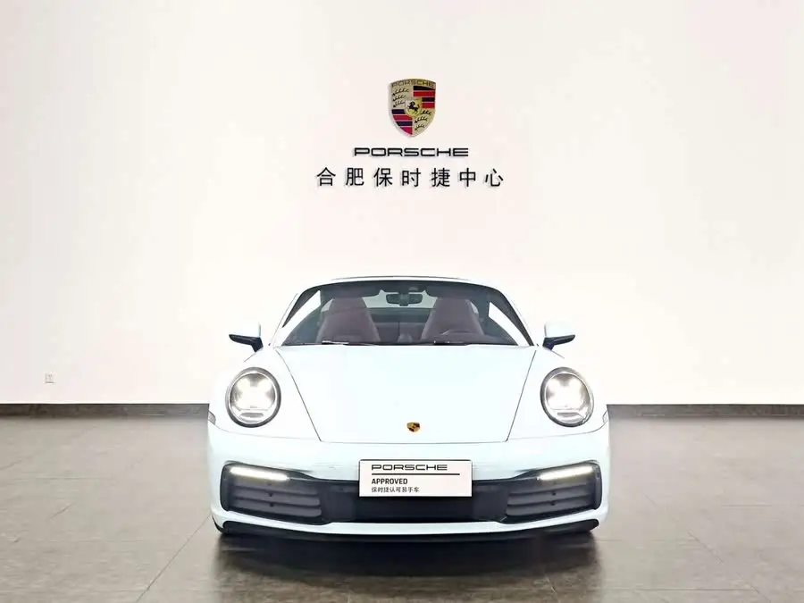 بورش 911 2023 كاريرا 4 3.0T