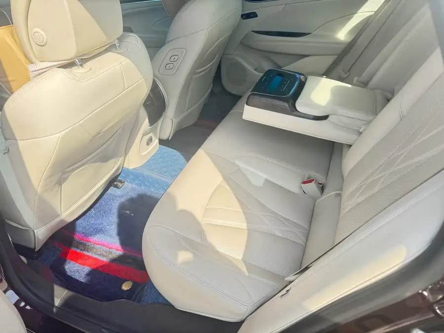 2020 بويك أفينير