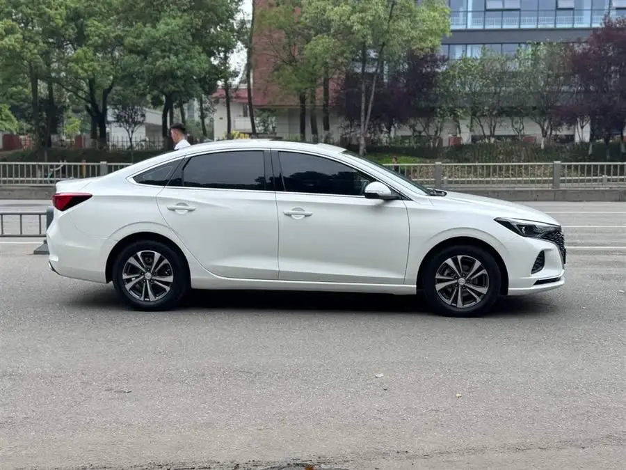 Yidong 2021 PLUS Blue Whale NE 1.4T GDI DCT Premium