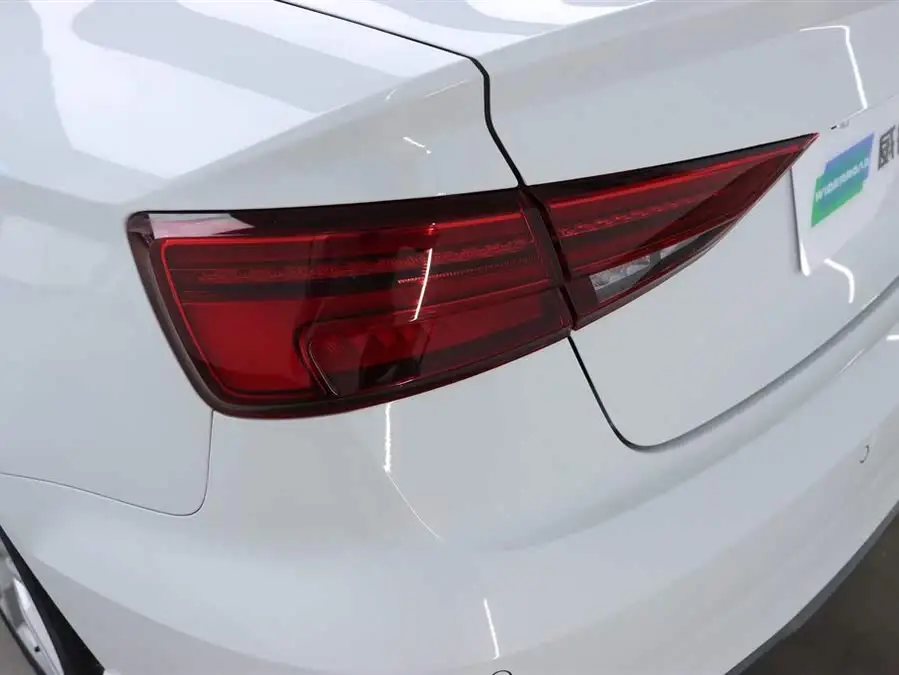 أودي A3 2020 ليموزين 35 TFSI طراز الموضة الوطنية VI