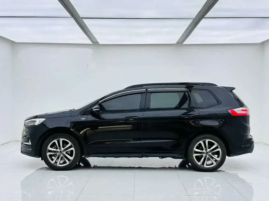 2020 Ford Edge EcoBoost 245 AWD ST-Line 7-Seater