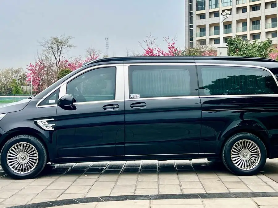 Vito 2023 2.0T Business Edition 7-seater