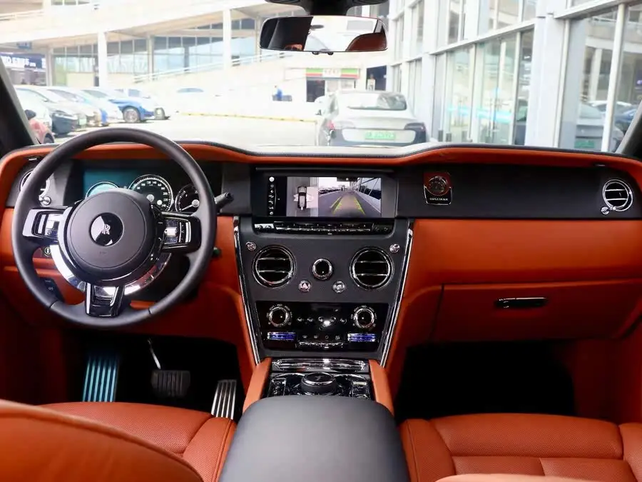 كولينان 2018 نسخة بأربعة مقاعد