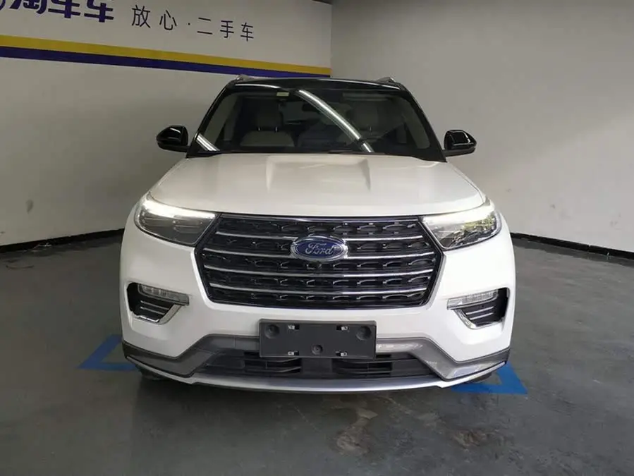 مستكشف 2020 EcoBoost 285 نسخة الدفع الرباعي الأنيقة 7 مقاعد