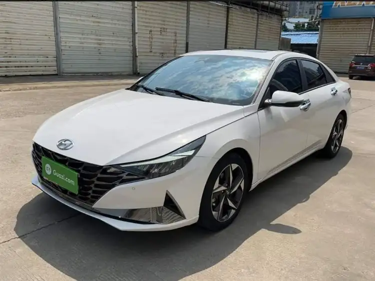 Elantra 2021 1.5L CVT LUX Premium Edition
